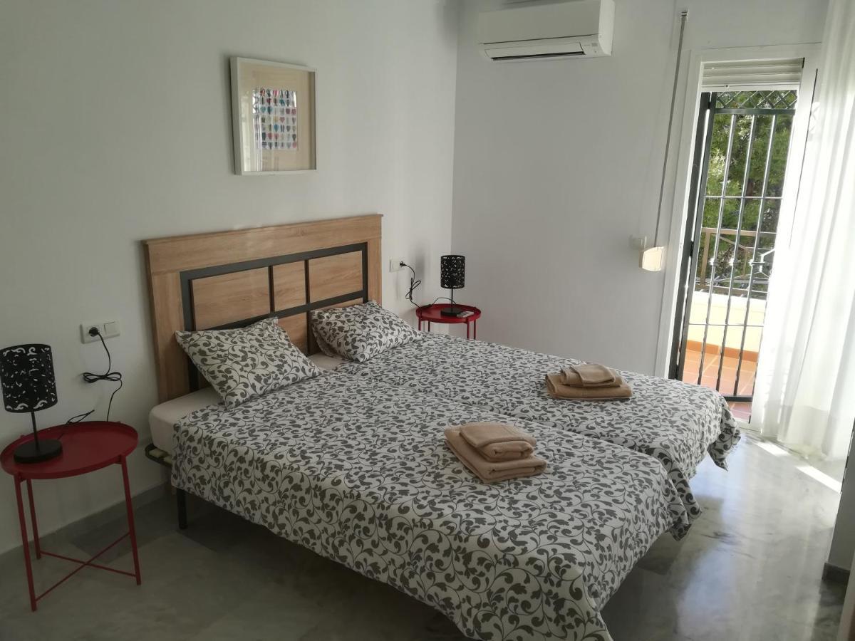 Burriana Sleeps 8 Private Pool Nerja